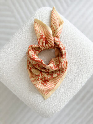 Petit-foulard-Anjali-orange-brûlée