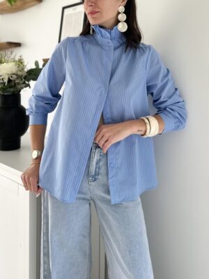 chemise-rayée-bleues-blanches-col-victorien-manches-longues