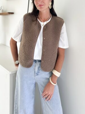 veste-sans-manches-imitation-mouton-choco
