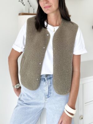 veste-sans-manches-kaki-imitation-mouton
