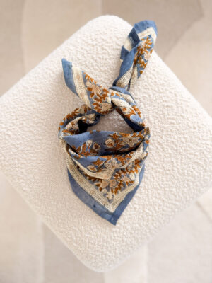 petit-foulard-jasmine-bleu