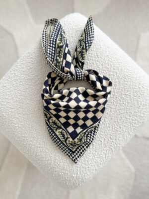 petit-foulard-damier-encre