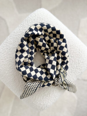 grand-foulard-damier-encre