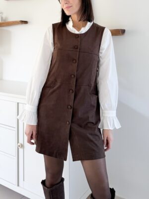 robe-courte-trapeze-suedine-marron-chocolat