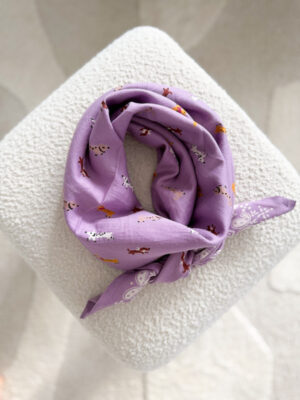 grand-foulard-imprime-teckel-mauve
