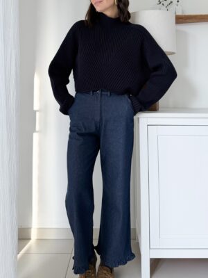 pantalon-brut-coupe-droite-volant