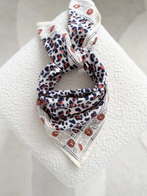 Petit-foulard-Léopard-marine