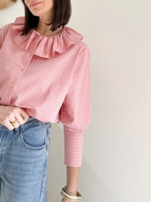 chemise rose à carreaux manches longues col Claudine à volant