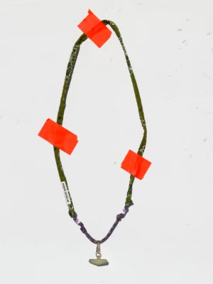 cordon-de-telephone-vert-olive-bandana