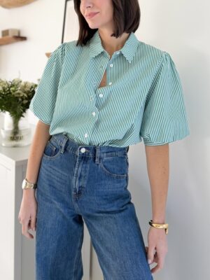 Chemise à rayures vertes manches courtes bouffantes col classique
