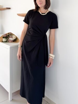 Robe longue noire coton manches courtes noeud à nouer sur le côté