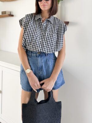 chemise sans manches imprimé motif vichy noir et blanc