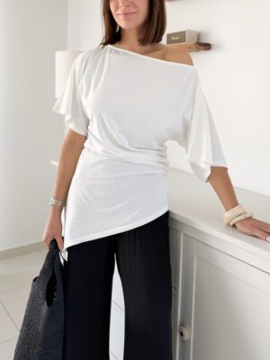 Tee-shirt blanc asymétrique
