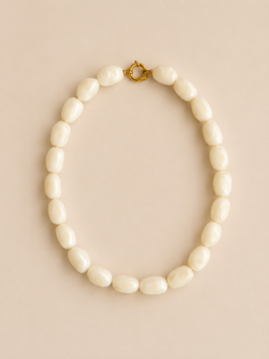 collier perles résine blanc
