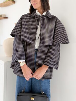 Veste cape à carreaux manches longues coupe oversize
