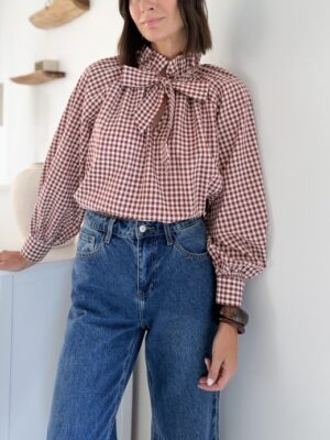 Blouse vichy bordeaux manches longues col montant froncé