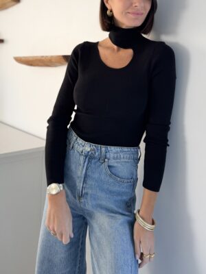Pull noir col montant