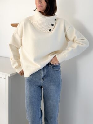 pull écru col asymétrique