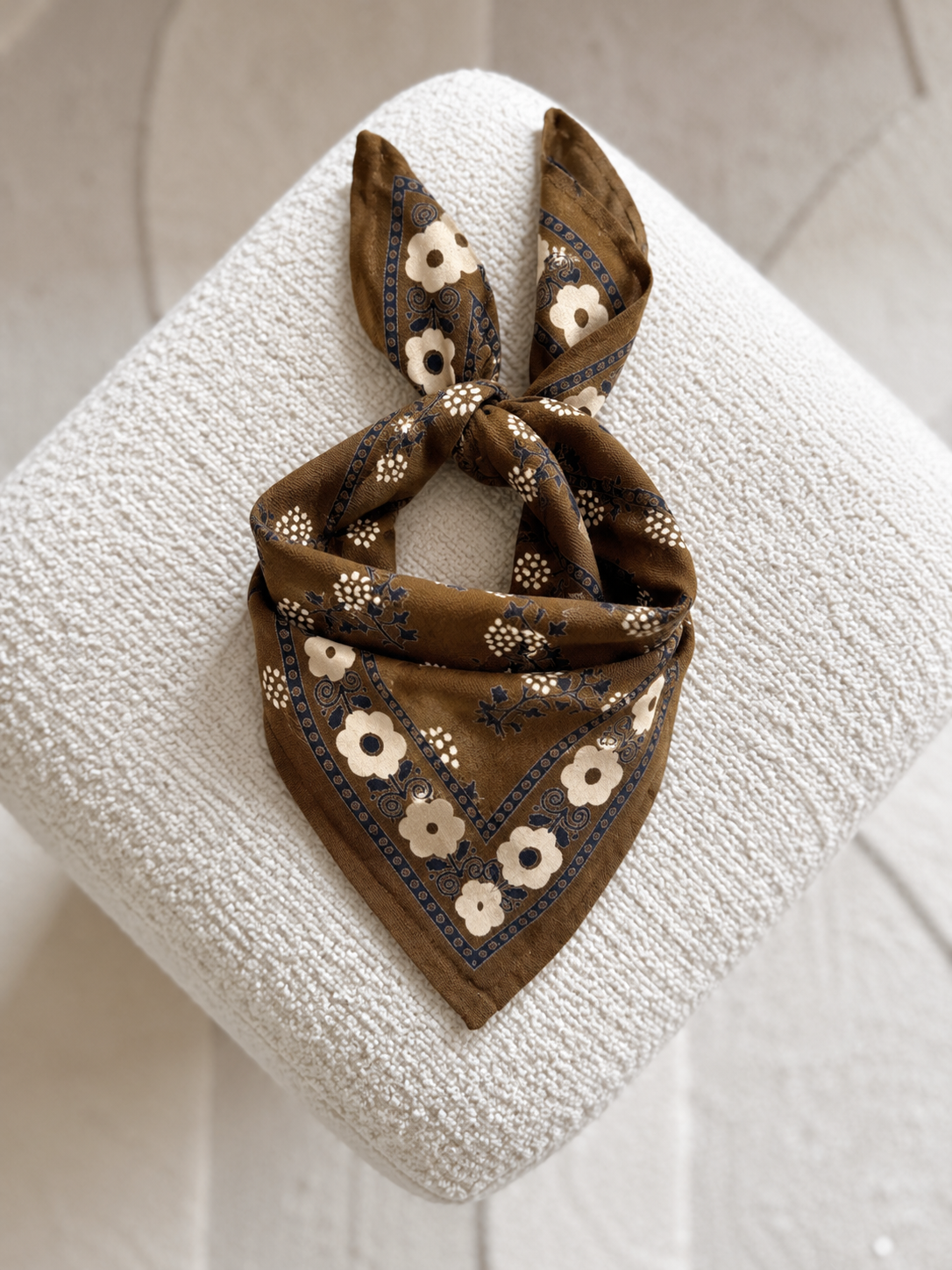 Petit foulard Anastase kaki